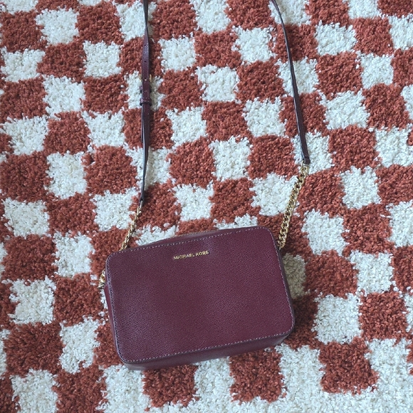Michael Kors Wine Crossbody Bag - Picture 1 of 5